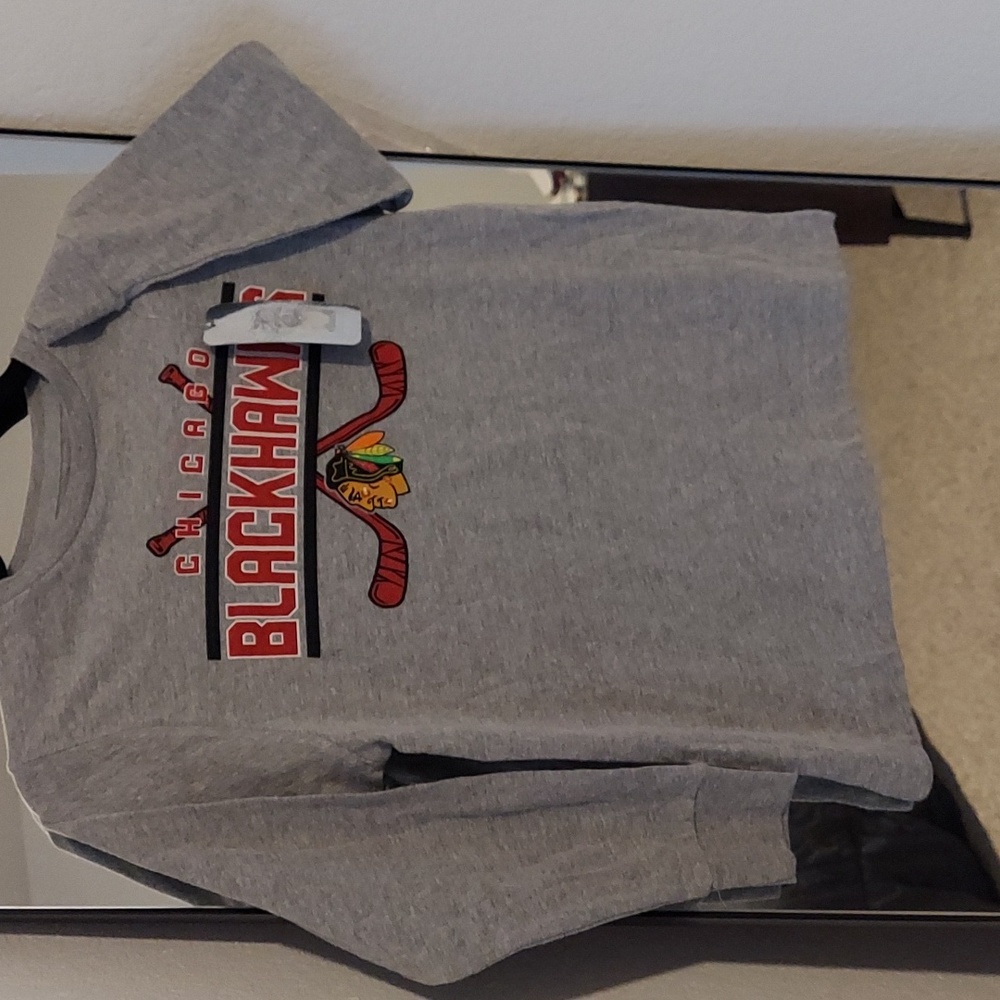 Chicago Blackhawks Kids Long Sleeve Shirt | NHL Hockey Tee Boys Size Small NWT